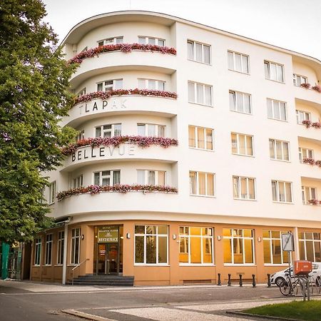 Hotel Bellevue Tlapak Poděbrady Buitenkant foto