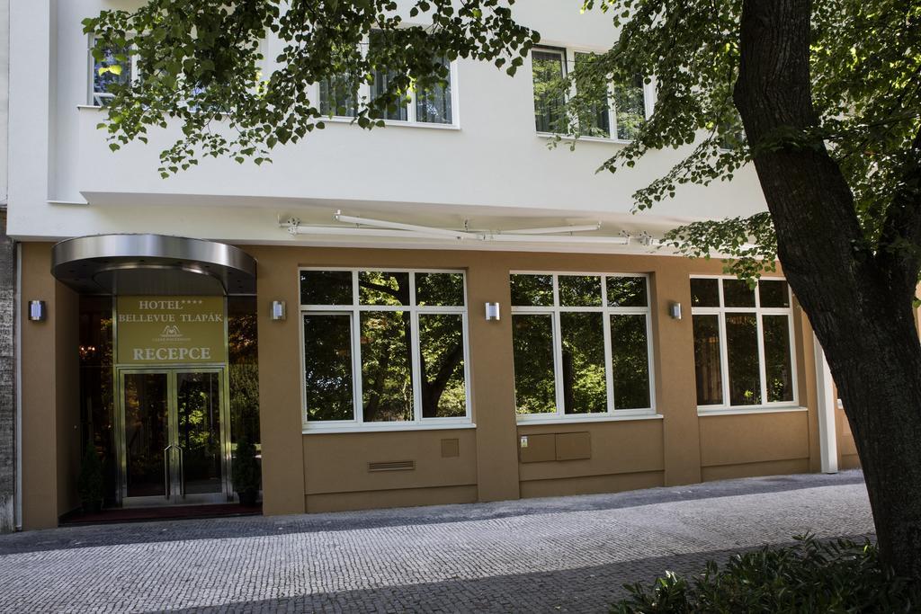 Hotel Bellevue Tlapak Poděbrady Buitenkant foto